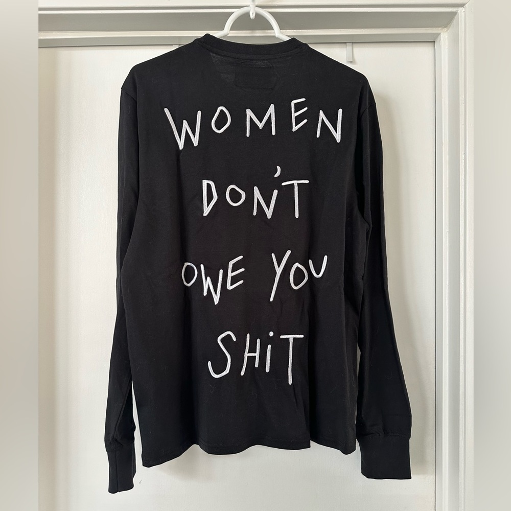 CHNGE - Women Don’t Owe You Sh*T, Long-sleeved t-shirt